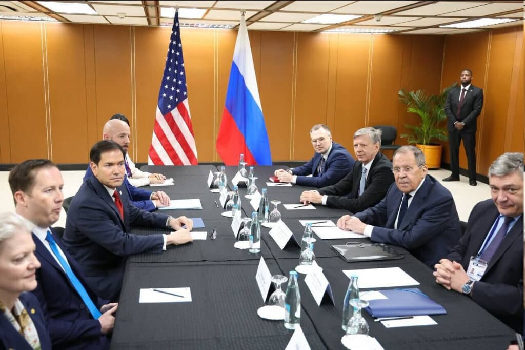Rubio og Lavrov klare for viktige samtaler i New York etter hvert som de globale spenningene intensiveres.